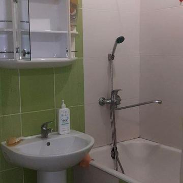 Михайла Драгоманова вул. (Димитрова), 64