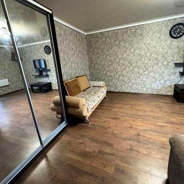 Оренда 1к.кв на Воскресенській. Центр