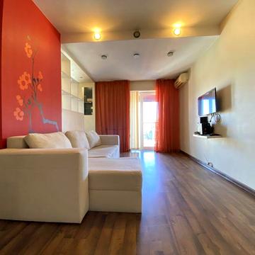 2 Ком. Центр ул. Ришельевская/ Пантелеймоновская Привоз