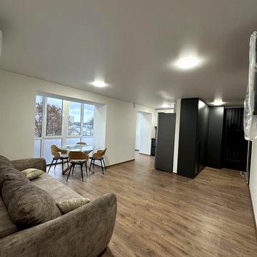 **Центр! Студія + кімната Прогрес Пр. Перемоги/ Програми