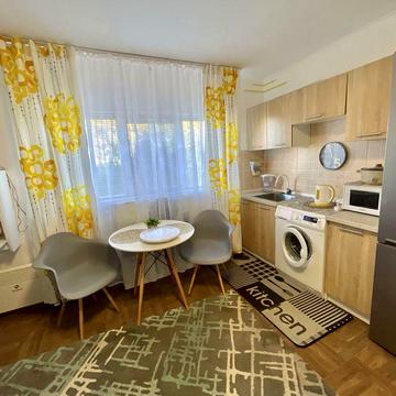 Оренда маленького будинку в Брюховичах вул. Під осовою