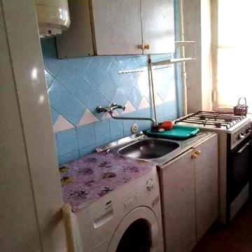 1 ком. квартира по ул. Богдана Хмельницкого угол Запорожской