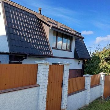 Продаж дачного  будинка в мікрорайоні Лезневе