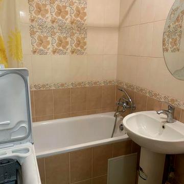 Сдам 1 ком. квартиру !