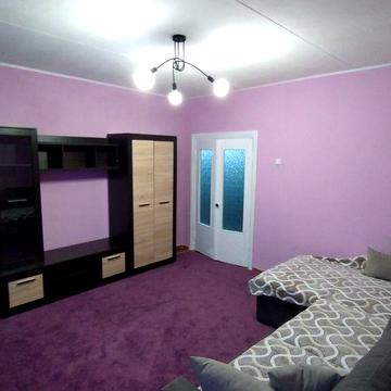 Здається в оренду двокімнатна квартира в центрі