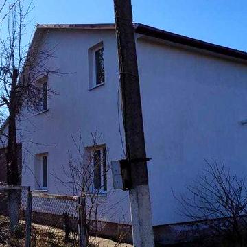 Дачний будинок 6 км від Львова