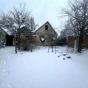 Продам будынок в самому центрі села Верхня Сироватка