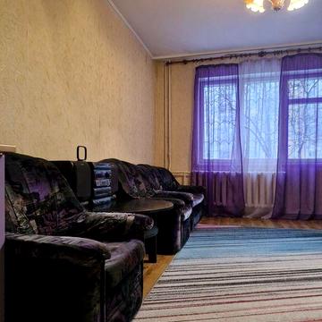 Продаж однокімнатної квартири біля метро Лівобережна.