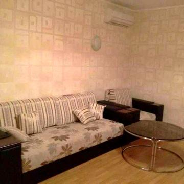 Оренда 1-кімнатної квартири на вул.Срібнокільській,12