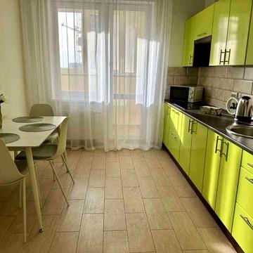 ПЕРША ЗДАЧА!! ЖК Академіка Глушкова 9-Д СВІТЛА ПРОСТОРА ТЕПЛА квартира