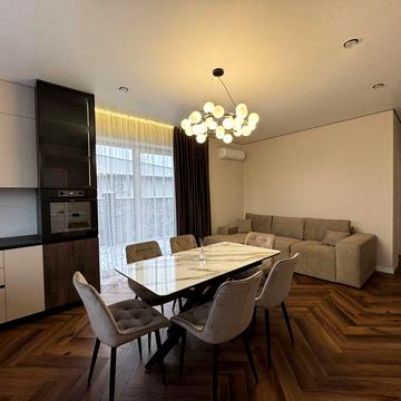 Продам котедж з ремонтом