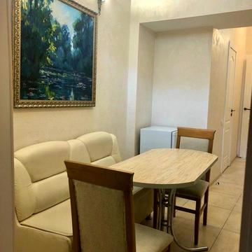 Українських Героїв просп., 4