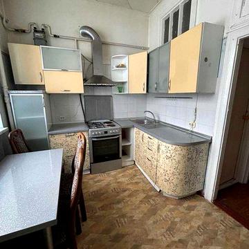 довгострокова оренда 2 кімнатної квартири Севастопільська площа