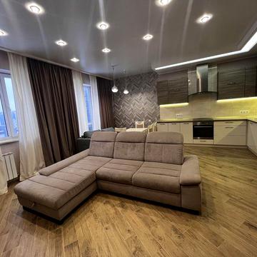 Сдам 3 комнатную квартиру 85м2 новострой ЖК Оптима, П. Поле м. Б.Сад