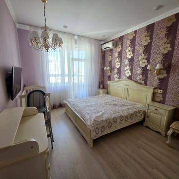 Здам на длительно квартиру возле парка Победа без выселения на лето.