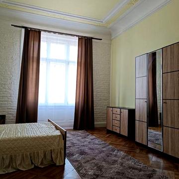 Оренда однокімнатної центр міста