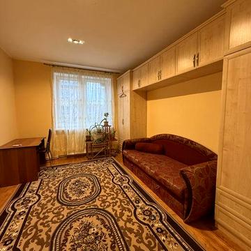 Здам  в оренду 3-х кімнатний будинок в центрі міста