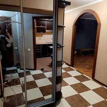 Оренда 3 кімнатної квартири на Митниці