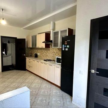 Продам  1 комнатную квартиру  50 кв на Ленпоселке