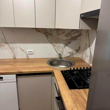 Оренда 2-кімн. квартири у центрі. Перша здача.