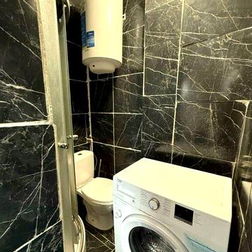 В продажу 1-но кімнатна квартира на другому поверсі.