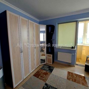 Продаж, 2-кімнатна, 83 м2, вул. Бориспільська, 4, Дарницький