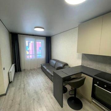 Оренда однокімнатної новобудови в будинку закритого типу