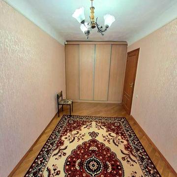 Продам 2 к.кв метро Ботанічний сад