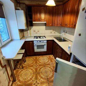 Здається 3 кімн квартира з автономним опаленням пр Волі