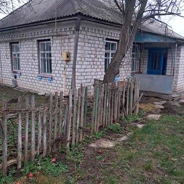 Продам будинок в селі Угловатка Уманського району Черкаської області