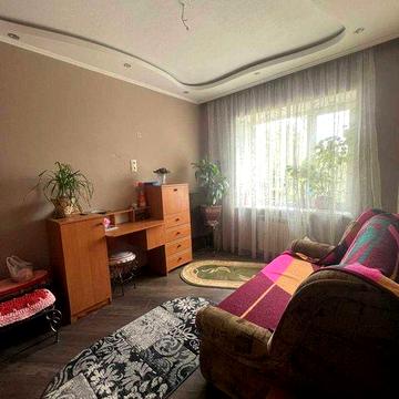 Двохкімнатна квартира смт. Десна