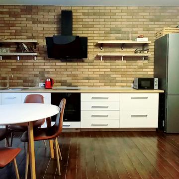 Північна вул., 36