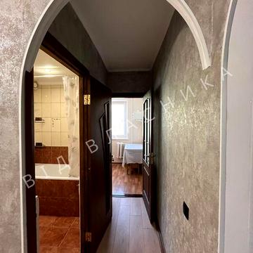 Довгострокова оренда 2к Квартира Павла Корнелюка (Станіславського) вулиця