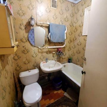 Продаж 3к Квартира Холодильна вулиця