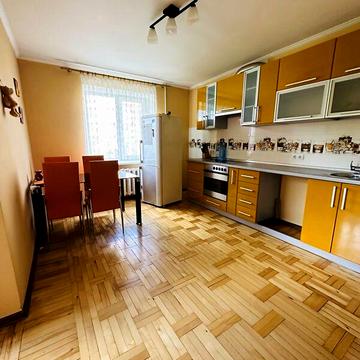 Довгострокова оренда 2к Квартира Марії Литвиненко-Вольгемут вулиця