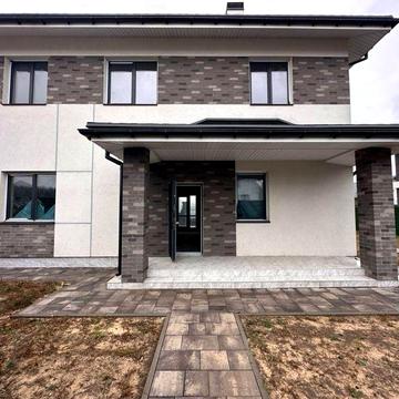 Будинок в Дмитрівці