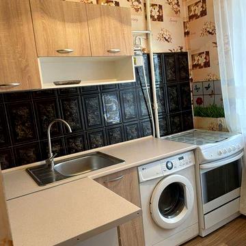 Сдам 1-ную кварт  р-н Черемушки 1-я ст Люстдор дор / ул Космонавтов