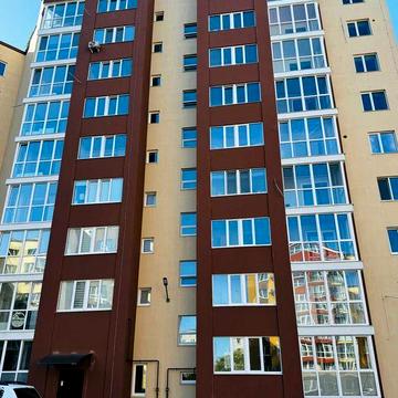Продам 3-х кімнатну квартиру в Центрі.