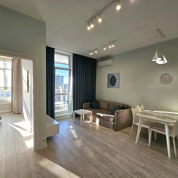 Джона Маккейна вул. (Івана Кудрі), 7