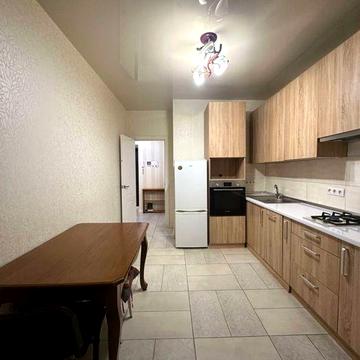 Оренда 1 кім квартири з балконом. У Квартал