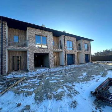 Продаються Таунхаус у престижній локації м. Івано-Франківськ