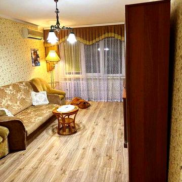 Здається 2-х кімн.квартира,Генерала Петрова 58, без комісії.