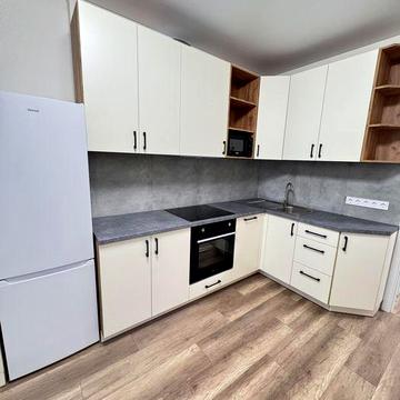 Швидкий виізд до Києва. Однокімнатна з ремонтом та меблями