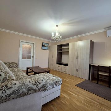 Милославська вул., 8-А