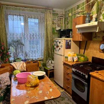 Продається 2-х кімнатна квартира в Стрижавкі