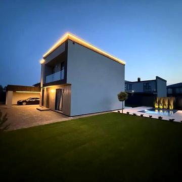 Центральна вул., 22д