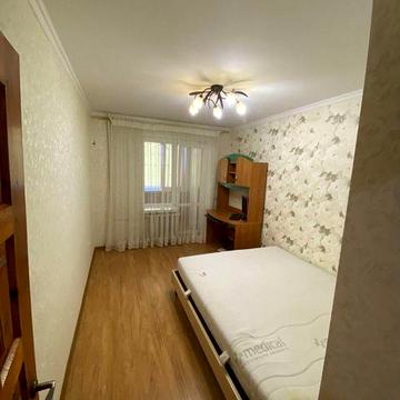 Продам 3-х кімнатну квартиру , в районі Черемушки