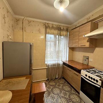 Довгострокова оренда 2к Квартира Похила вулиця