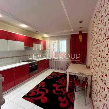 3кім 87м2 Голосіївський. Михайла Максимовича вул. (Онуфрія Трутенка) 7