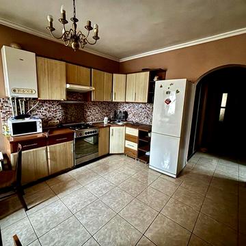 Оренда 3-кімнатної квартири на вул. Ак. Шпеника( Анкудінова)